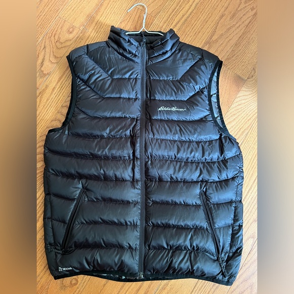 LIKE NEW Eddie Bauer Men’s Stormdown 800 Vest (Black/Medium)
